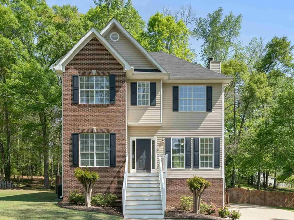 320 Hunter Hills Cir, Chelsea, AL 35043