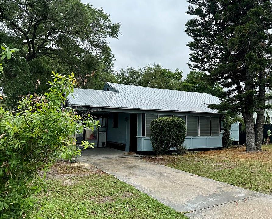 1st image of 1032 OAKHILL STREET
