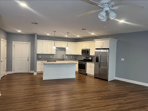 4 Longwood Ln #206 Photo 1