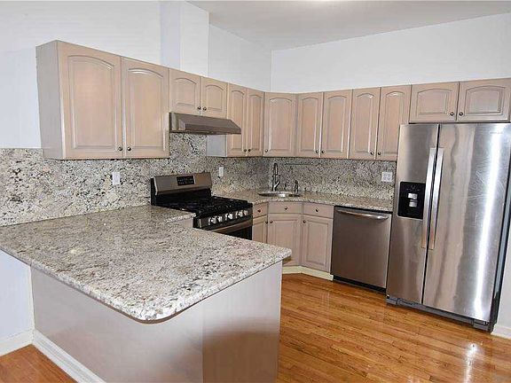 4th image of 8355 116th St #1