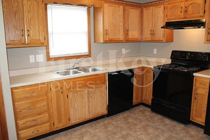 10311 Park Valley Dr — Photo 7
