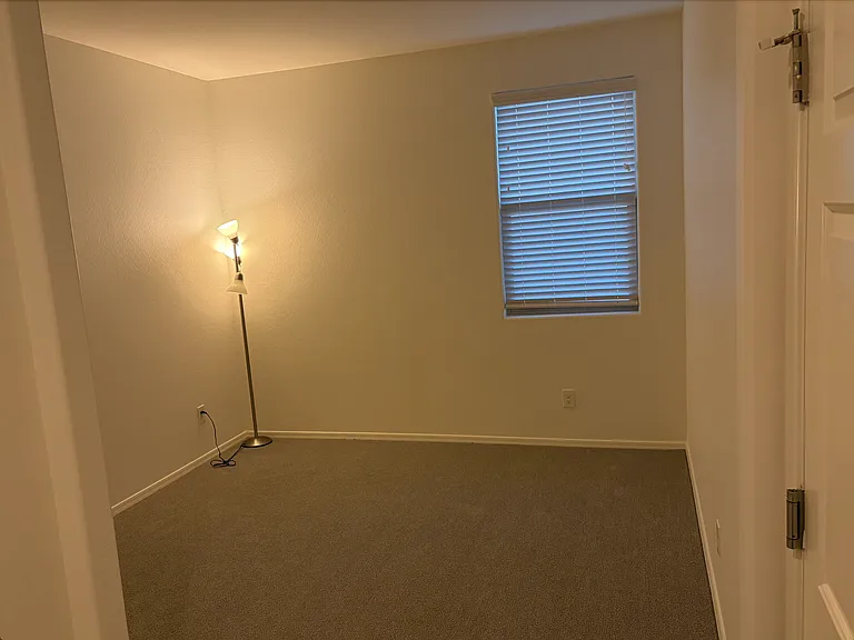 2146 W Tobias Way — Photo 24