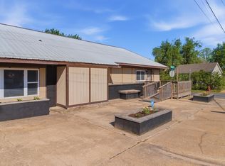 201 S Lake Street, Mountain Grove, MO 65711