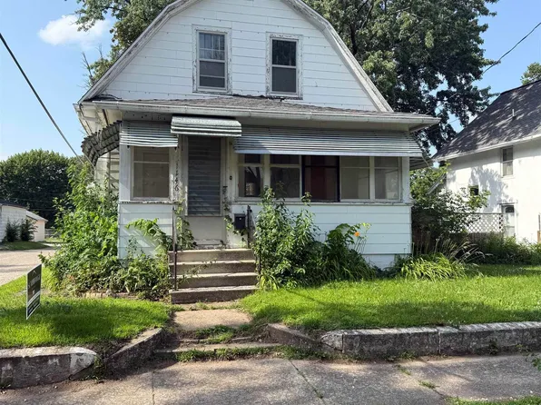 1146 Kern St, Waterloo, IA 50703