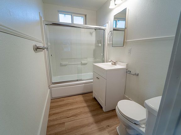 5th image of 1021 Swezy St