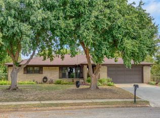 3205 Bordeaux St, Sherman, TX 75090