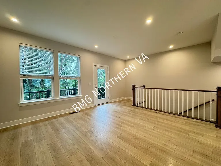 1021 S Taylor Ct — Photo 9