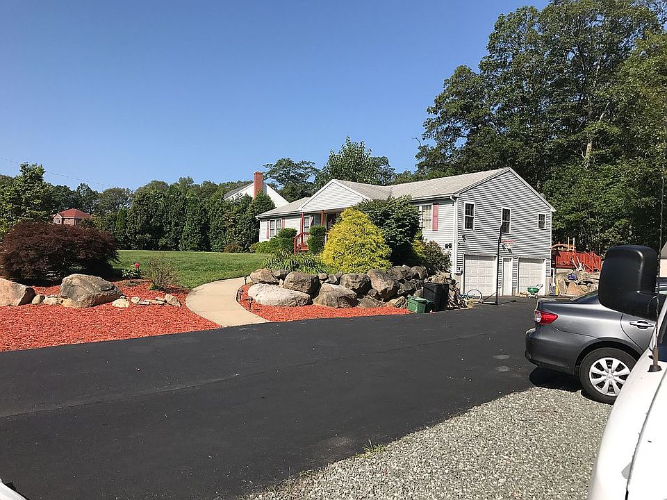 2nd image of 1 Alvina Dr