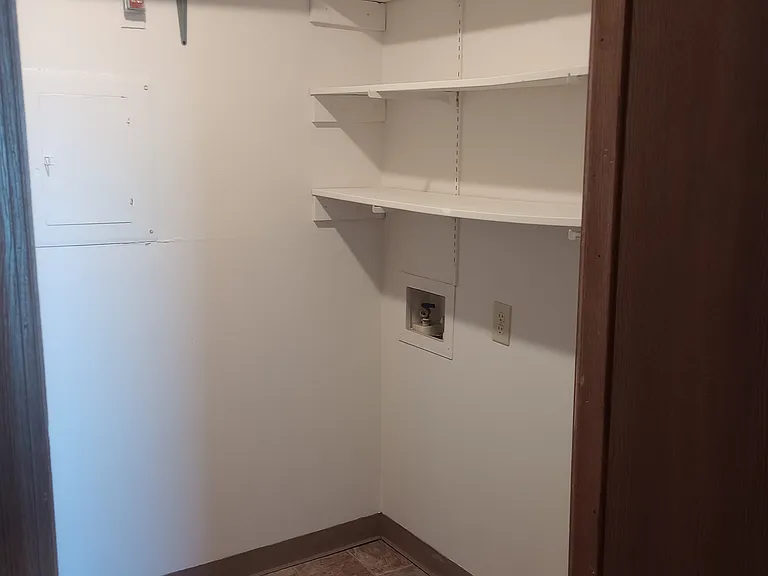 Marina Point Apartments — Photo 14
