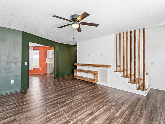 4th image of 214 Warren Cir