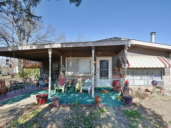 2nd image of 2717 E 44th Pl N