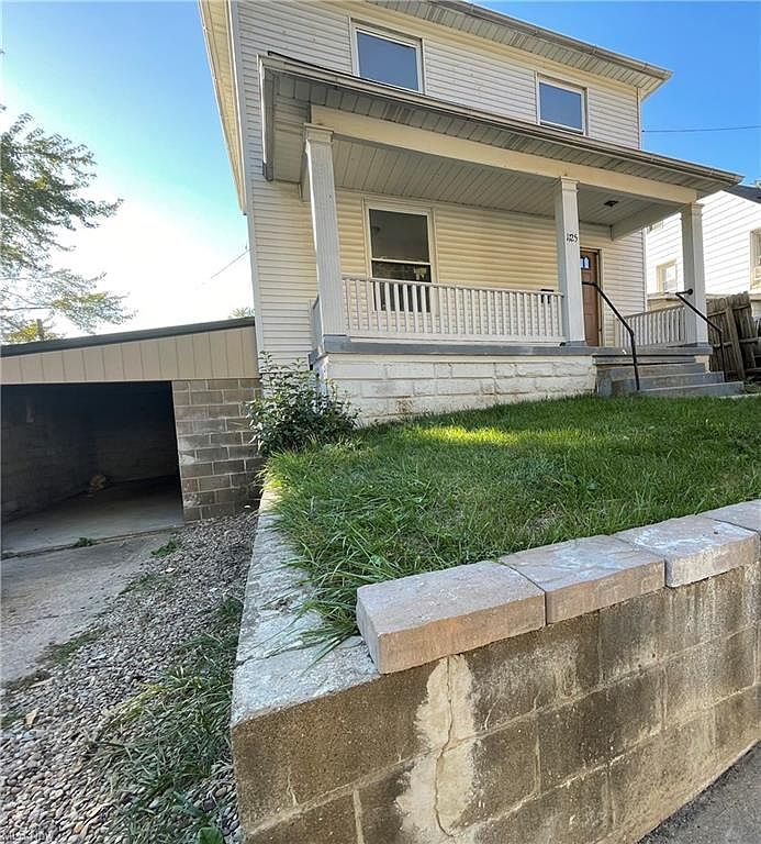 1125 Lafayette St Zanesville Oh 43701 Mls 4322548 Zillow