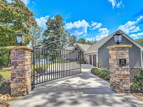 5th image of 152 Windward Pointe Dr