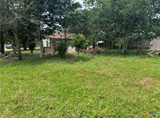406 W French St, Cuero, TX 77954