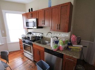 166 Hillside St #2A, Roxbury Crossing, MA 02120