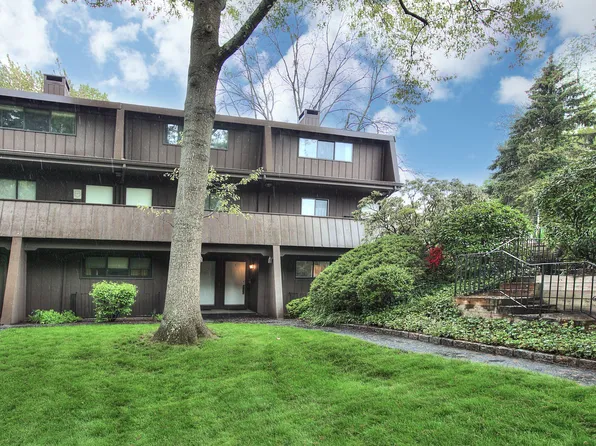 187 Knapps Highway #187, Fairfield, CT 06825