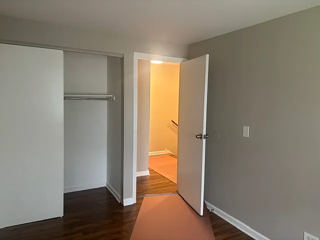 272 Old Elm Dr — Photo 8