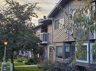 302 Southridge Pl, Longmont, CO 80501