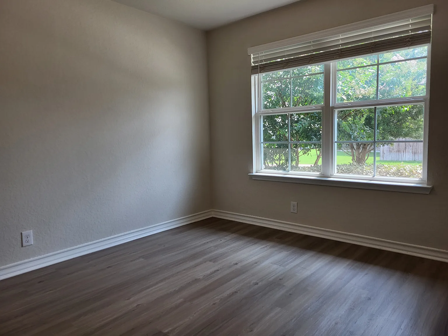 4 bed, 1700 sqft, $1,750 — Photo 4
