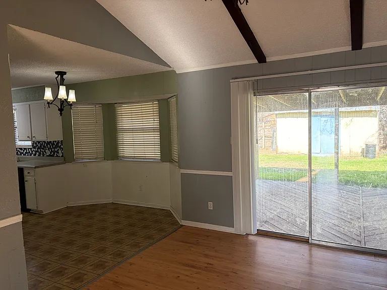 6045 Hillcrest Dr — Photo 13