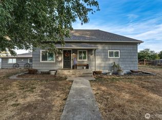 104 S B St, Prescott, WA 99348