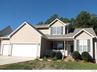 701 Creek Haven Dr, Holly Springs, NC 27540