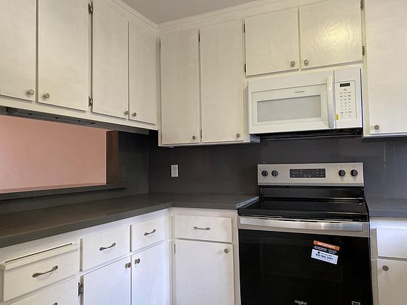 4th image of 18003 Incline Pl