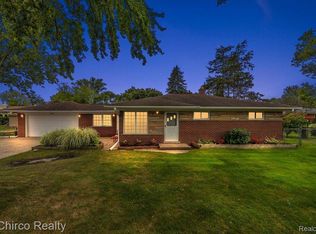 30041 Cherry Ln, New Hudson, MI 48165