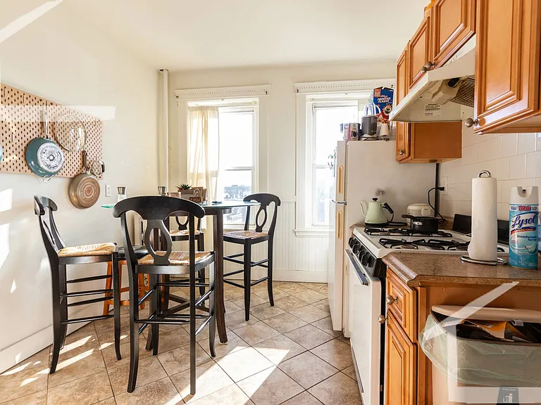 38 Brighton Ave #4A — Photo 4