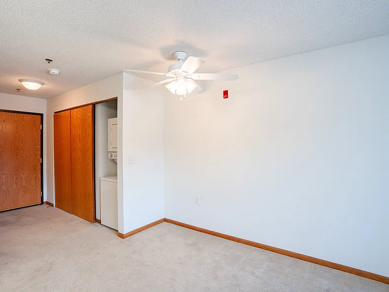 Eagan, MN Glen Pond Apartments | Dining