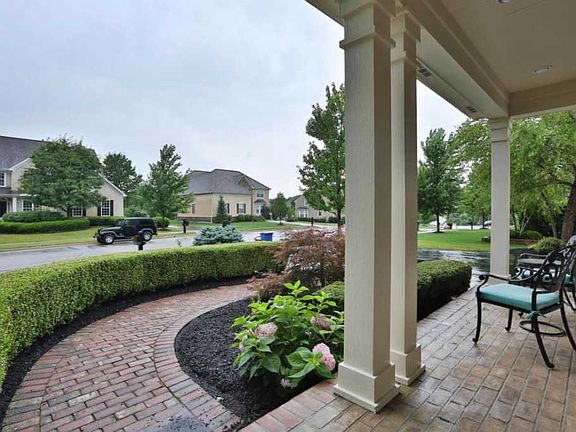 3rd image of 3405 Abbey Knoll Dr