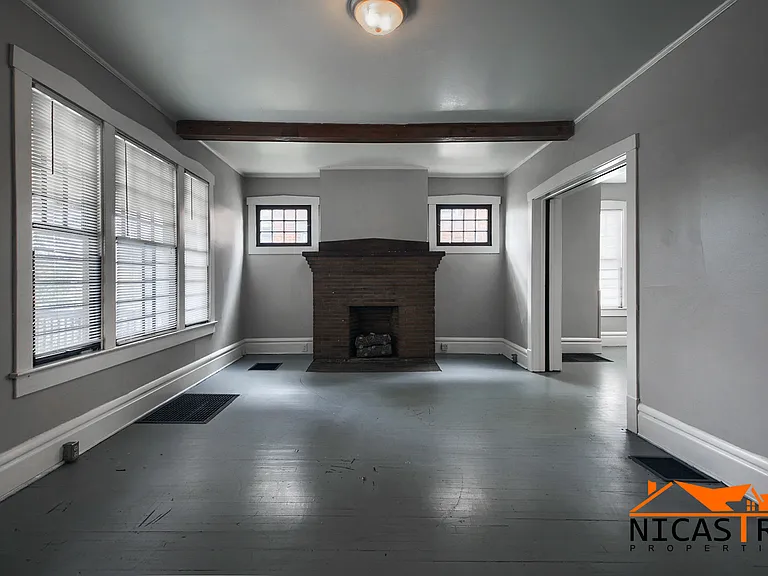 1600 N 4th St — Photo 5