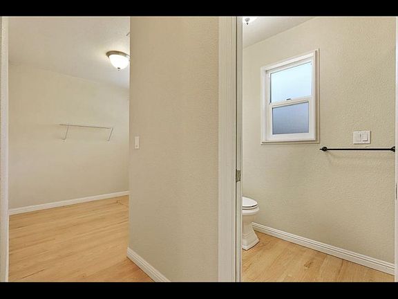 5th image of 1415 W Longview Ave