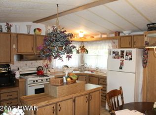 105 Whitetail Dr, Shohola, PA 18458