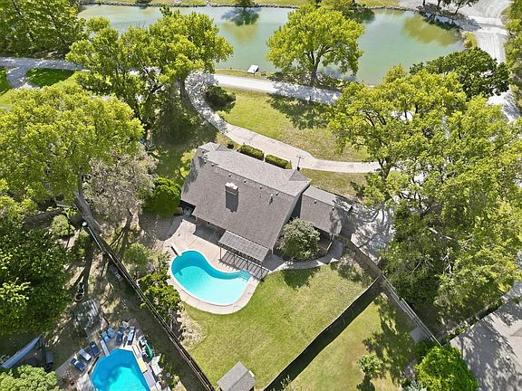 3rd image of 555 S Springlake Ln
