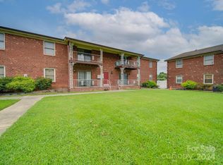 104 Briarcliff Dr, Kannapolis, NC 28081