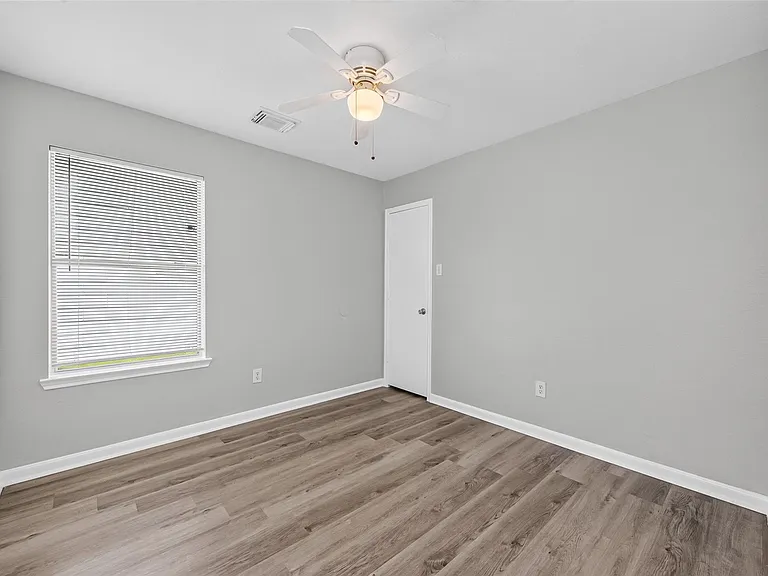 22851 Twisting Pine Dr — Photo 14