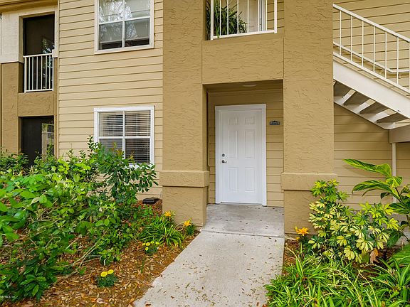 4th image of 17 Arbor Club Dr Unit 102