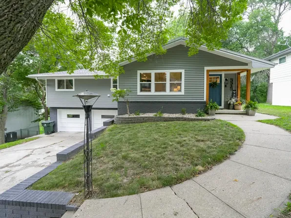 3315 Lindenwood St, Sioux City, IA 51104
