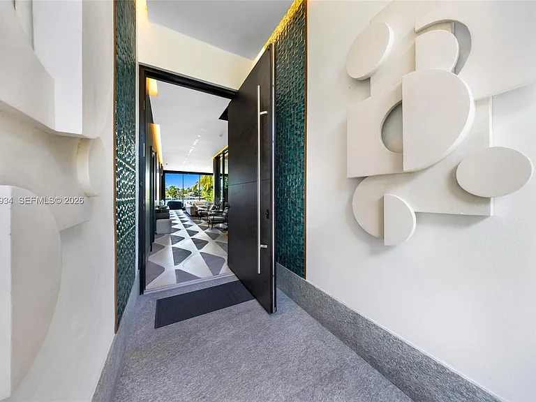 200 W Rivo Alto Dr — Photo 54