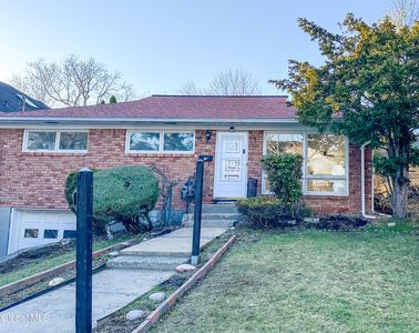 148 S Allen Street, Albany, NY, 12208