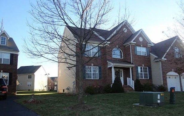 2nd image of 89 Winding Way