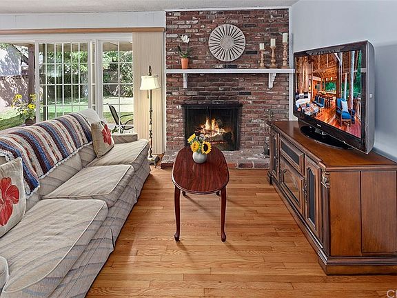 3rd image of 8672 Roosevelt Cir