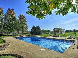 40W055 Margaret Mitchell St, St Charles, IL 60175