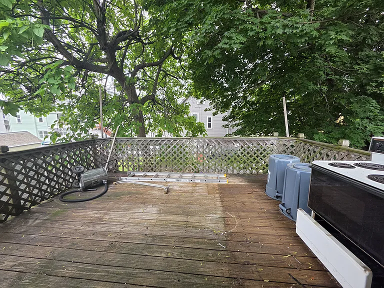 32 S Walker St #2 — Photo 10