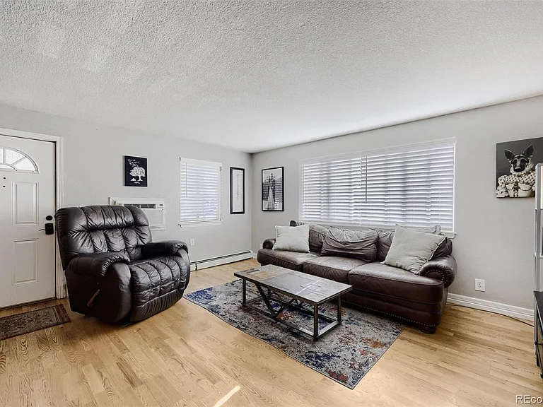 2345 N Clay St #102 — Photo 10