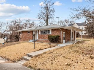 202 E 9th St, Alton, IL 62002