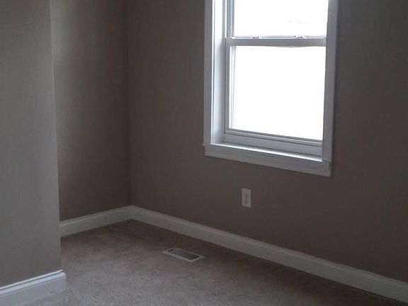 4th image of 119 Marie Ave