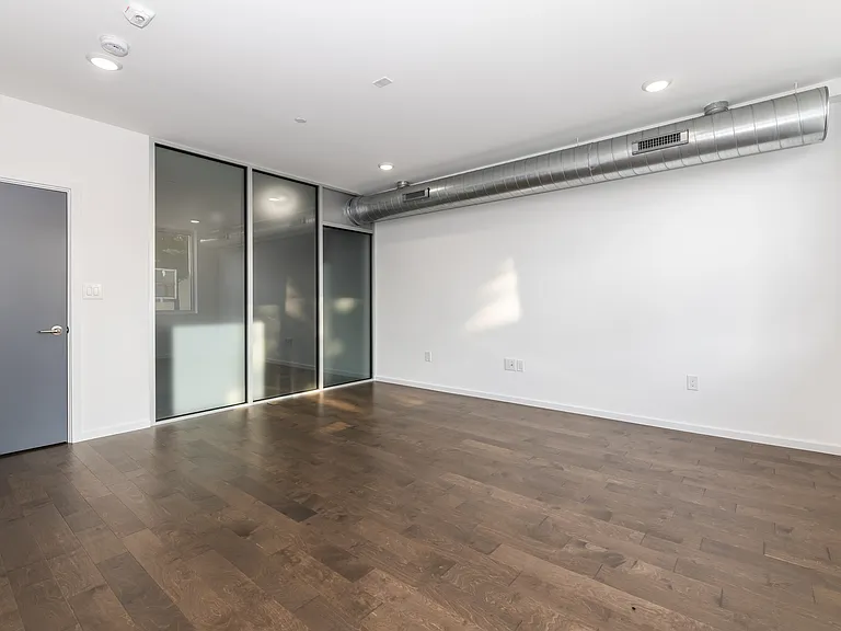1541 N 6th St #1 — Photo 15