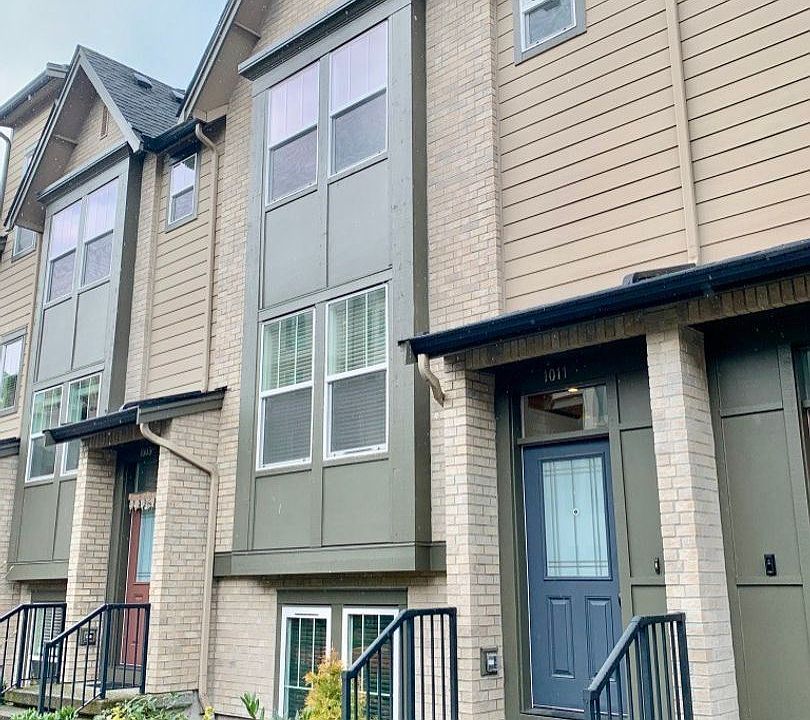 1st image of 1011 10th Ave NE